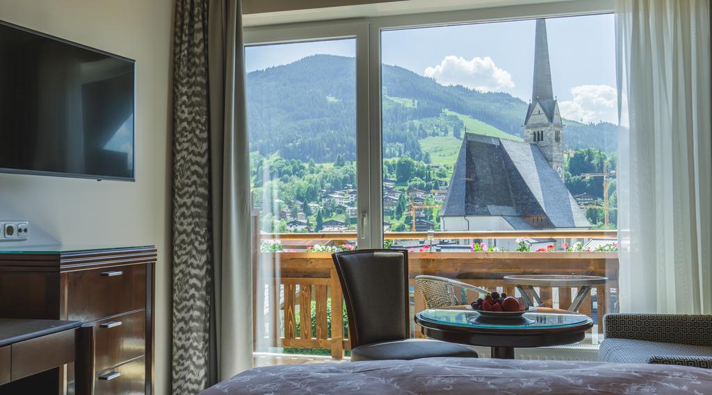 Hotel Niederreiter Maria Alm am Steinernen Meer Bagian luar foto
